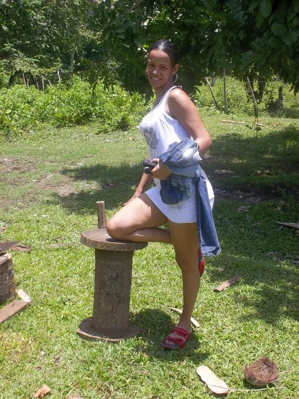 Date this fun Dominican Republic girl Yudelkis almanz from Santo Domingo DO6897