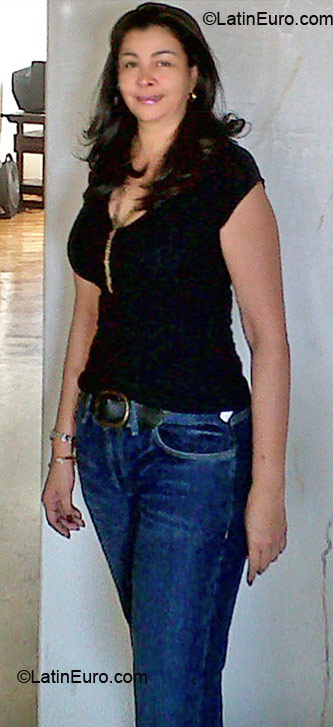 Date this young Colombia girl Nury from Medellin CO6516