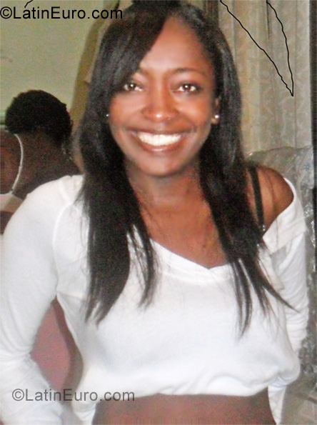 Date this funny Colombia girl Derly from Cali CO7579