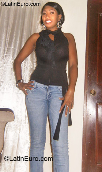 Date this funny Dominican Republic girl Smith from Santo Domingo DO7011