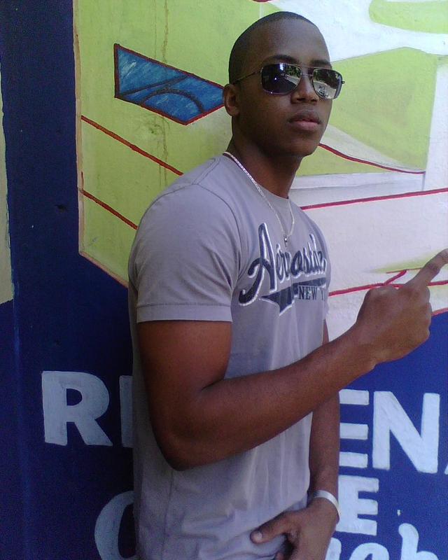 Date this tall Dominican Republic man Alex from Santo Domingo DO7029