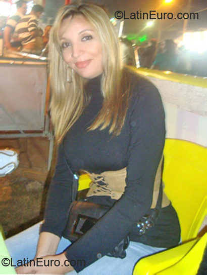 Date this lovely Brazil girl Meiri from Rondonopolis BR4890