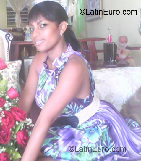 Date this beautiful Dominican Republic girl Anggie from Santiago DO7068