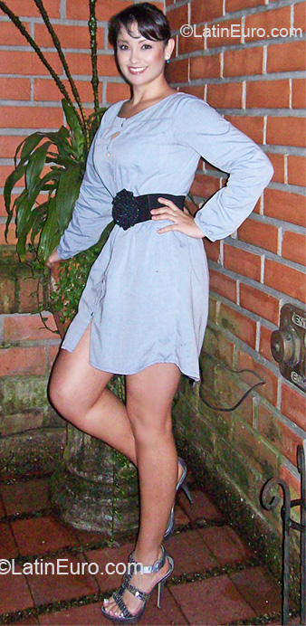 Date this lovely Colombia girl Andrea from Medellin CO6640