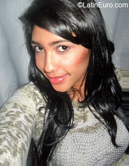 Date this cute Colombia girl Diana from Medellin CO6674