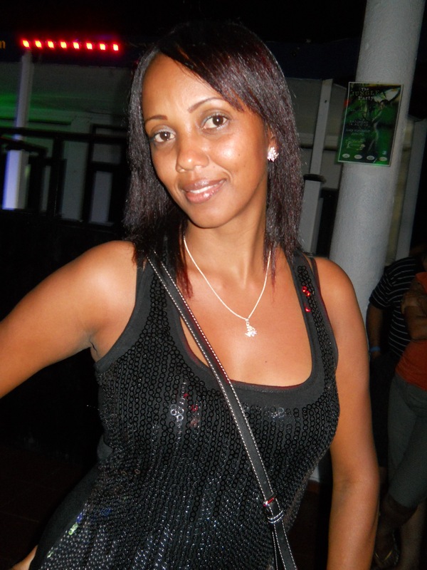 Date this foxy Dominican Republic girl Maria isabel from Seibo DO7146