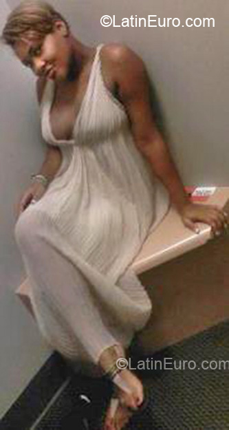 Date this georgeous Dominican Republic girl Dathley from San Pedro de Marcoris DO7182