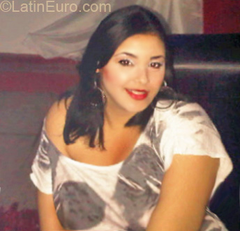 Date this happy Dominican Republic girl Zahira from Santiago DO7195