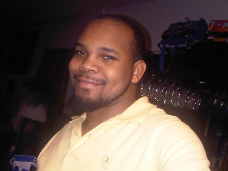 Date this funny United States man Oliver from Newport News US9361