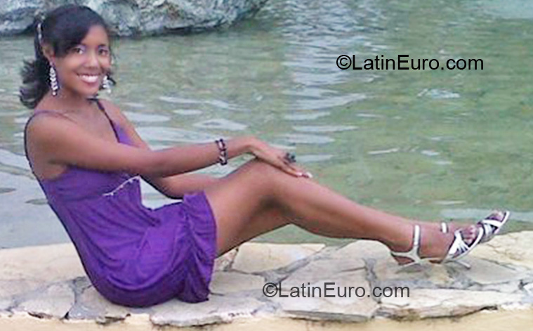 Date this tall Dominican Republic girl Loranna from Puerto Plata DO7225