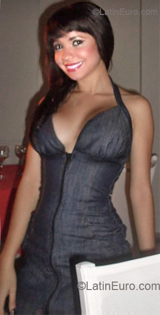 Date this attractive Colombia girl Cathyg84 from Cartagena CO6755