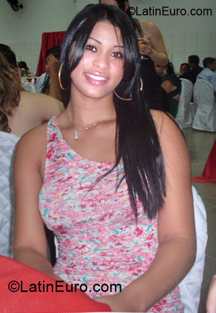 Date this passionate Brazil girl Camila from Presidente Prudente BR5054
