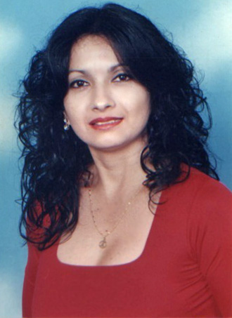 Date this young Ecuador girl ARACELY from Guayaquil EC102