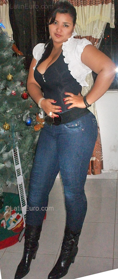 Date this lovely Colombia girl Karen from Medellin CO6897