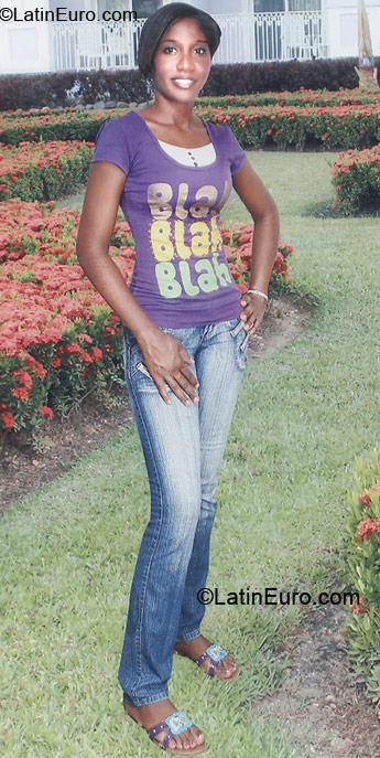 Date this lovely Jamaica girl Natadeen from May Pen P.O. JM244