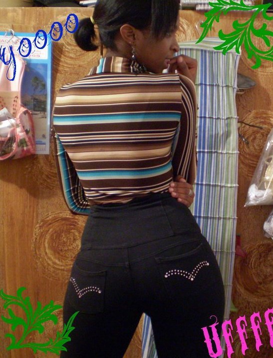 Date this exotic Dominican Republic girl Jomeri from La Romana DO7561