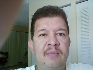 Date this happy Colombia man HERIC from Miami Beach CO6996