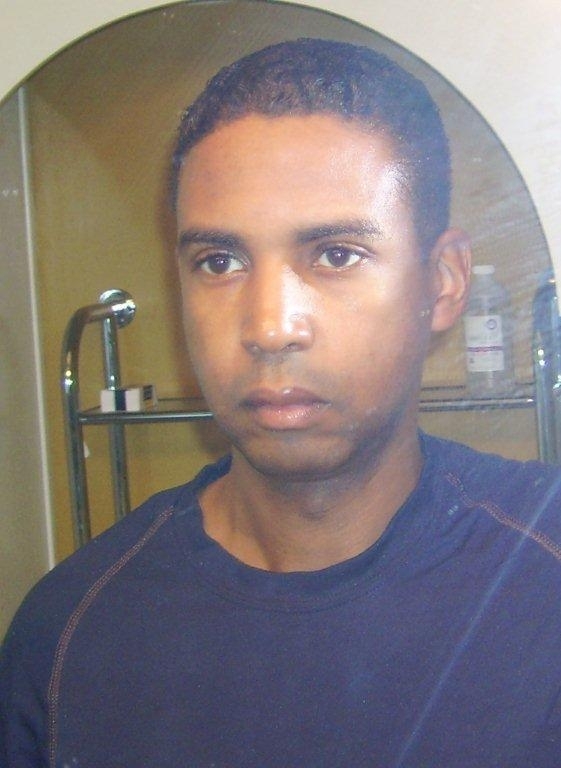 Date this young United States man Leushum from Atlanta US9797