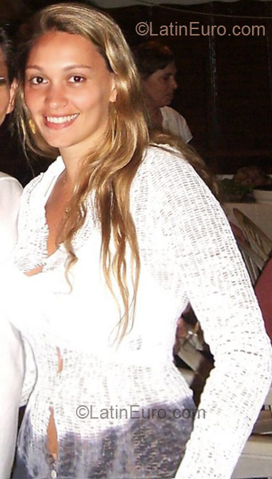 Date this tall Brazil girl Patricia from Campinas BR5331