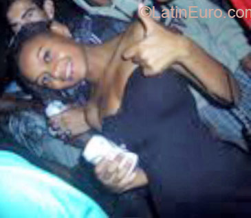 Date this beautiful Brazil girl Vanubia from Rio De Janeiro BR5386