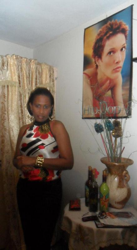 Date this pretty Dominican Republic girl ANGELA HIRALDO from Santiago DO7746