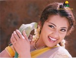 nice looking India girl Manu from Kottayam IN175