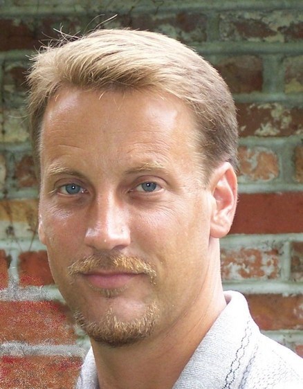 Date this charming United States man Paul from Waverly US9954