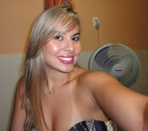 Date this voluptuous Brazil girl Suazana from Fortaleza BR5477