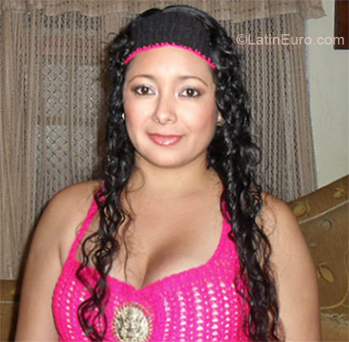 Date this lovely Colombia girl Andre from Cali CO7174