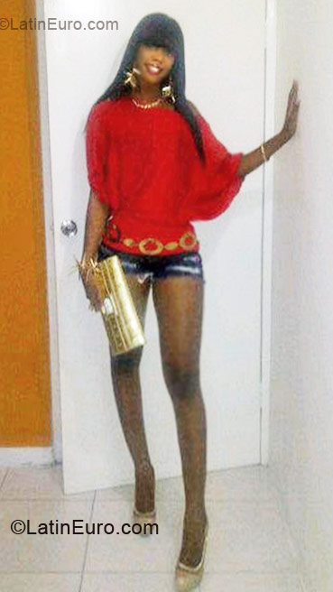 Date this nice looking Jamaica girl ChocolateK from Kingston JM284