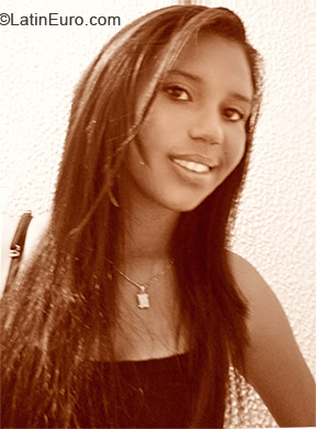 Date this fun Colombia girl Ximenia from Bogota CO7500