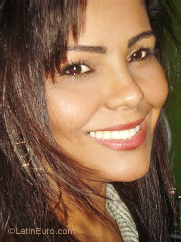 Date this cute Brazil girl Elisangela from Vitoria BR5547