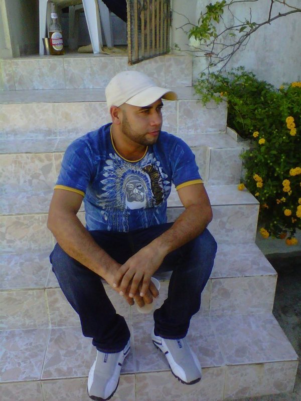 Date this fun Dominican Republic man Danny from Santo Domingo DO7910