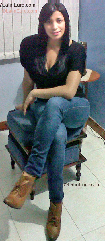 Date this gorgeous Colombia girl Sonia from Bogota CO7231