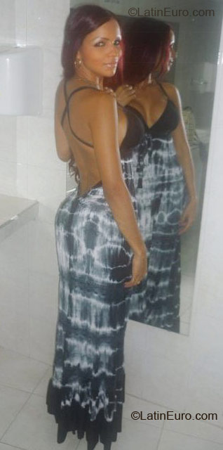 Date this sensual Colombia girl Sandra from Cartagena CO7260