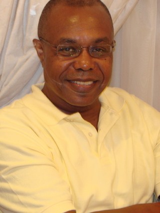 Date this passionate United States man Isaac from Converse US10512