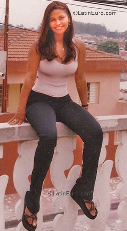 Date this funny Brazil girl Maria Reis from Sao Paulo BR5869