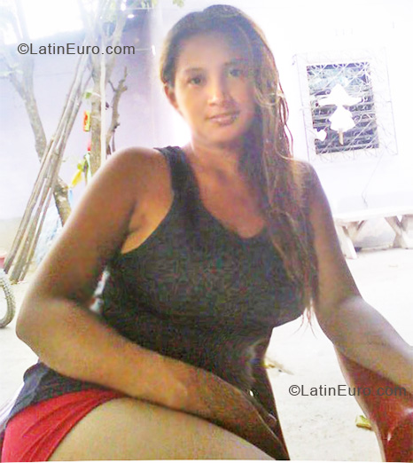 Date this gorgeous Honduras girl Wendy from Villanueva HN341