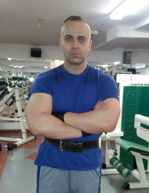 Date this nice looking Canada man Florin from Toronto CA413