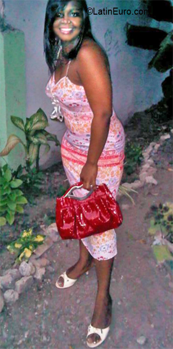 Date this good-looking Jamaica girl Camille from Kingston JM300