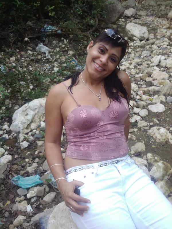 Date this good-looking Dominican Republic girl Nancy from Santiago DO8280