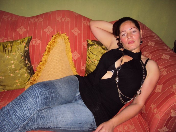 Date this voluptuous Dominican Republic girl Maria from Santiago DO8281