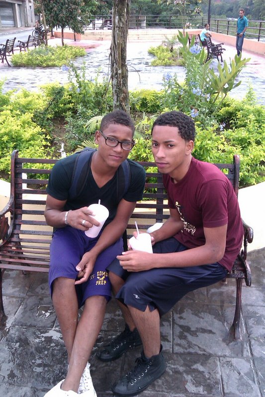Date this good-looking Dominican Republic man Darwin from Bonao DO8333