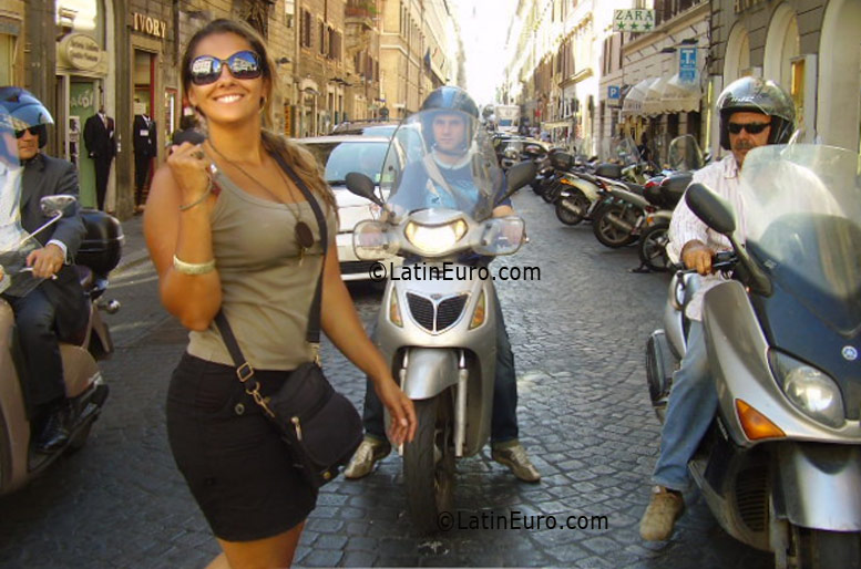Date this hot Brazil girl Melissa from Sao Paulo BR9389