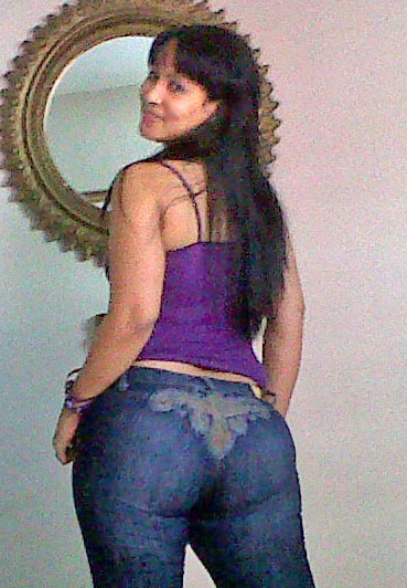Date this tall Dominican Republic girl Ivelisse from Santo Domingo DO8430