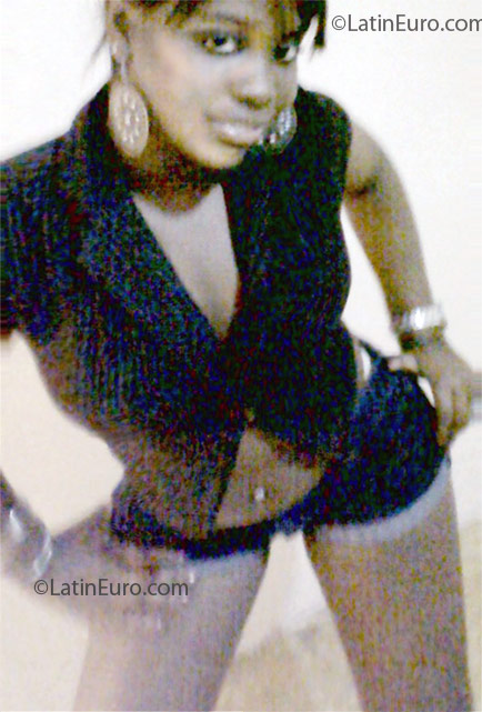Date this sultry Dominican Republic girl Ana Paula from Santo Domingo DO8564