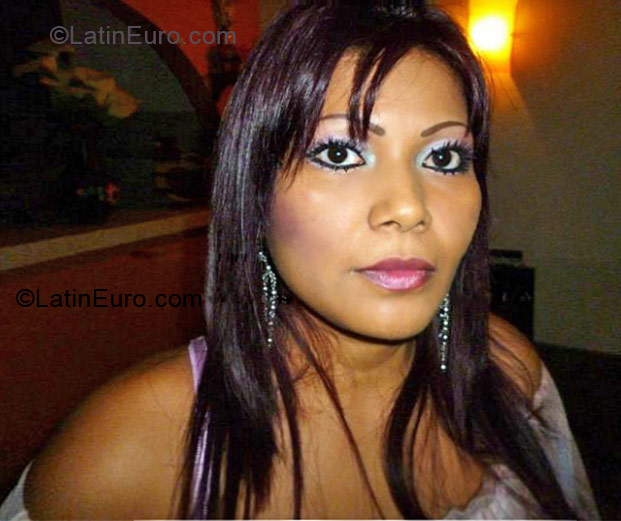 Date this fun Colombia girl Lorena from Cali CO7565