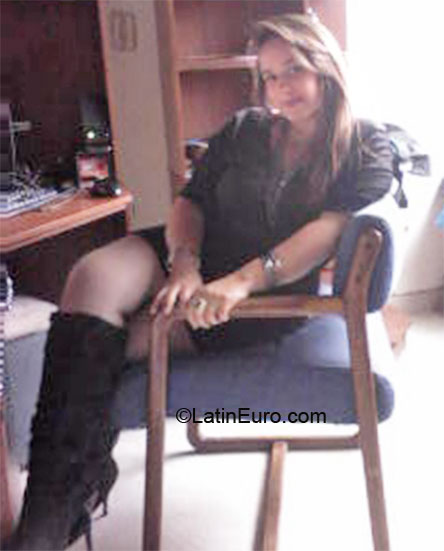 Date this charming Colombia girl Paula from Bogota CO7644