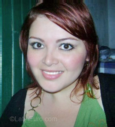 Date this good-looking Costa Rica girl LindaVi from San Jose CR70