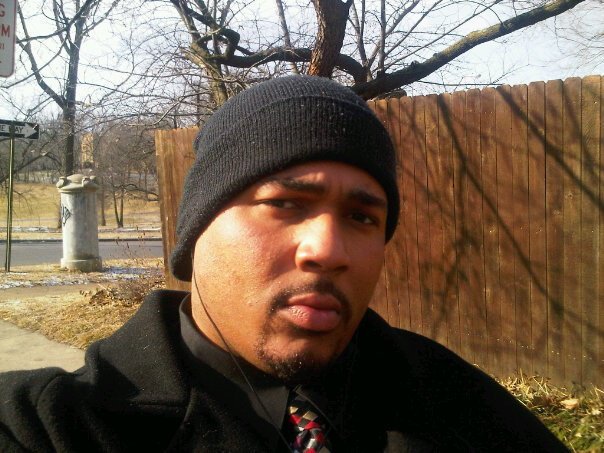 Date this voluptuous United States man Bigade24 from Kansas City US11158